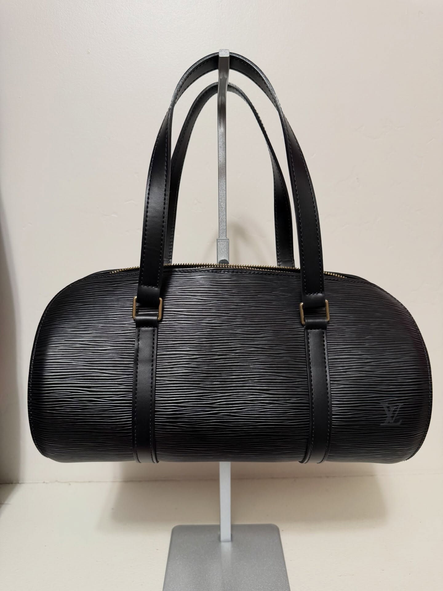 [ PRE LOVED ] Louis Vuitton EPI Leather Soufflot with pouch