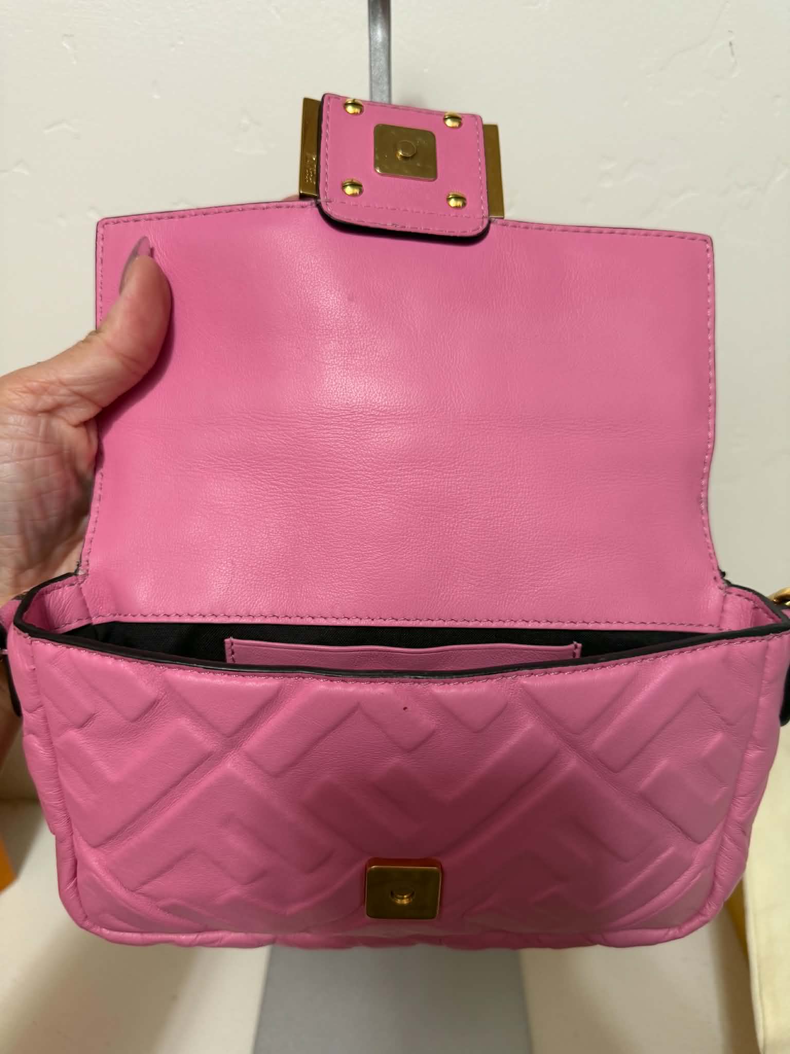 [ PRE LOVED ] FENDI Baguette Vegan Leather Handbag
