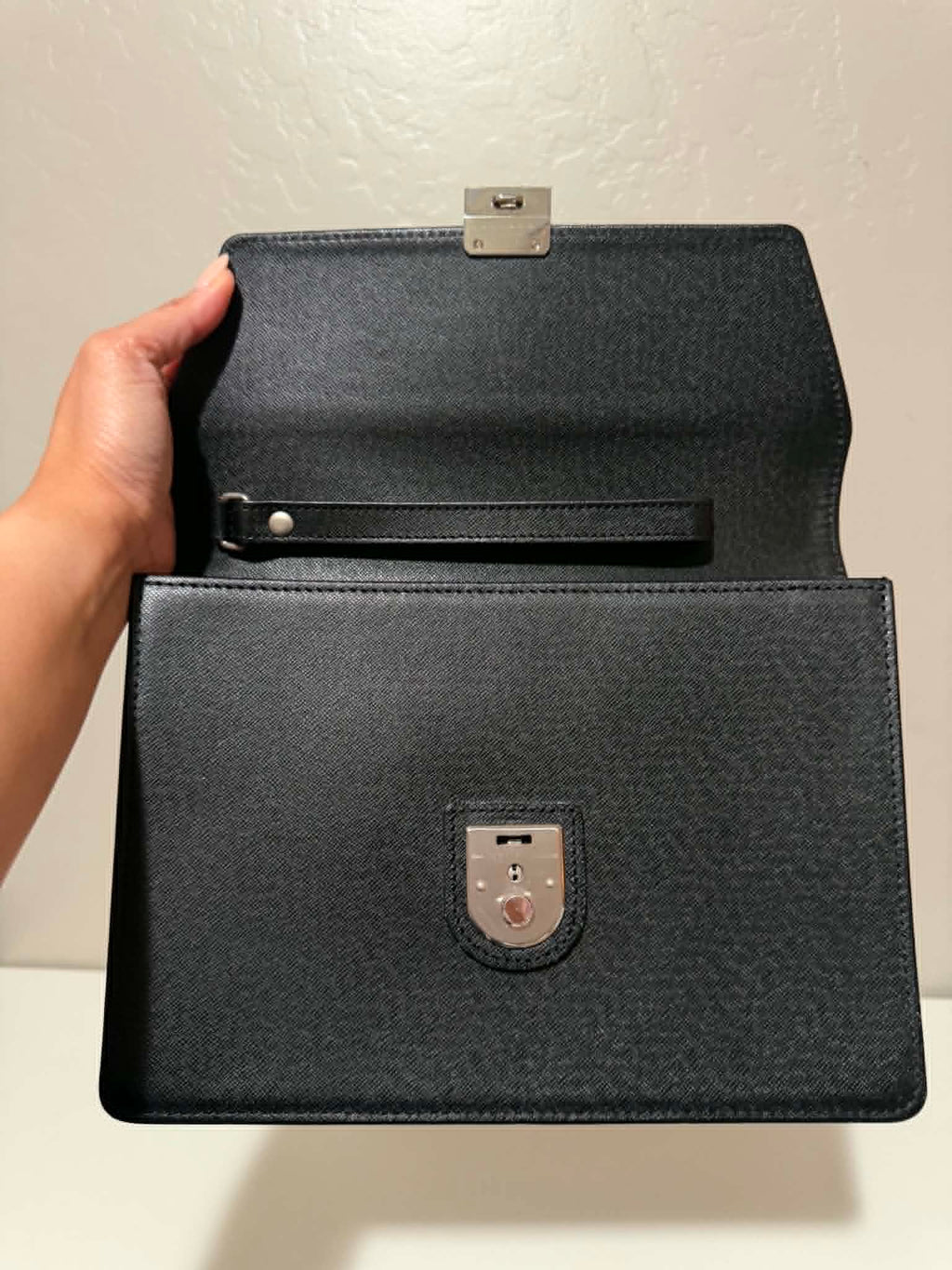 [ PRE LOVED ] BURBERRY Leather Clutch Bag